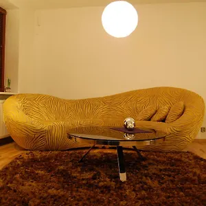 https://apartament-bobrowiecka.warsawhotelspoland.com